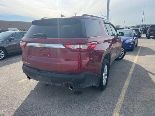 2021 Chevrolet Traverse LT Cloth