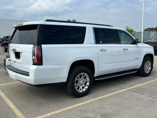 2017 GMC Yukon XL SLT