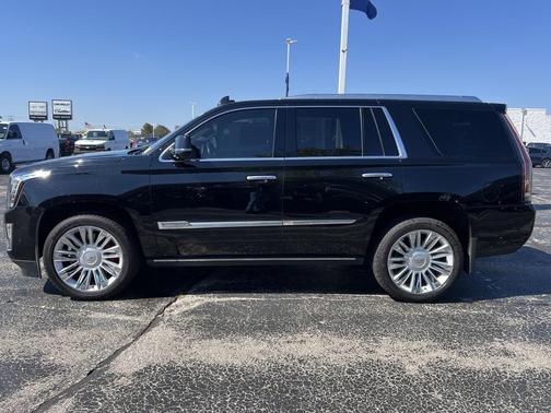 2017 Cadillac Escalade Platinum