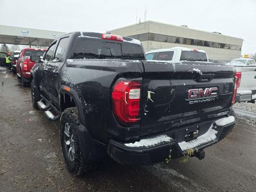 2024 GMC Canyon AT4X