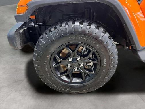 2025 Jeep Gladiator High Tide