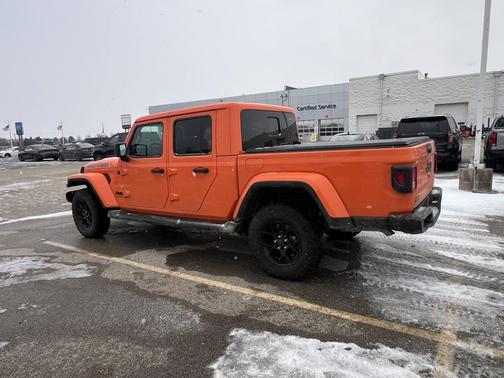 2025 Jeep Gladiator High Tide