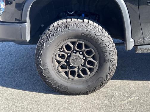 2024 Chevrolet Silverado 2500 4WD Crew Cab Standard Bed ZR2