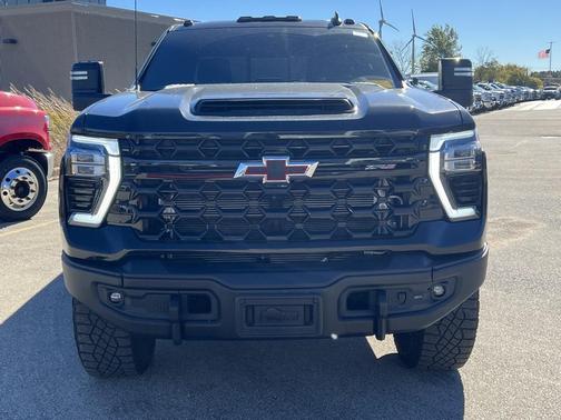 2024 Chevrolet Silverado 2500 4WD Crew Cab Standard Bed ZR2