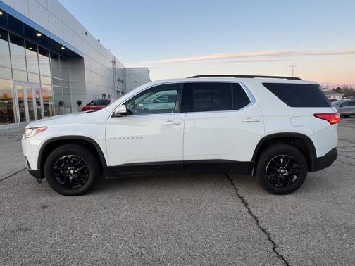 2021 Chevrolet Traverse LT Leather