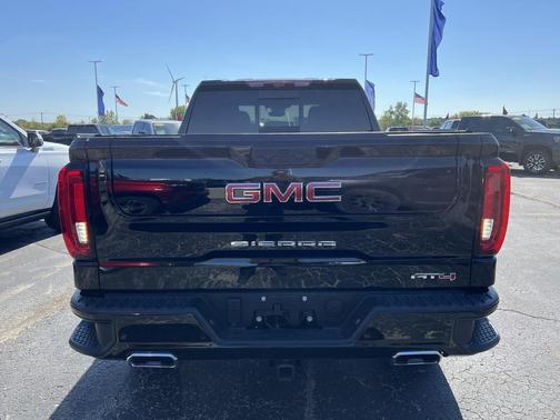 2025 GMC Sierra 1500 AT4