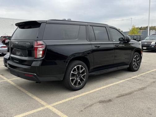 2021 Chevrolet Suburban RST