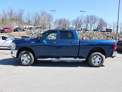 Patriot Blue Pearlcoat 2024 RAM 2500 TRADESMAN