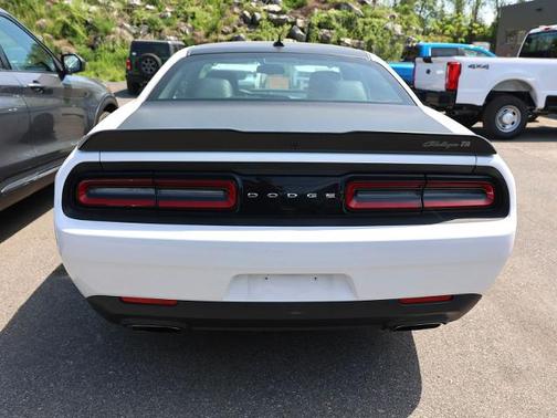 White Knuckle Clearcoat 2019 Dodge Challenger R/T SCAT PACK