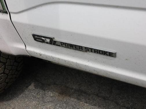 STAR WHITE 2024 Ford F-250 LARIAT