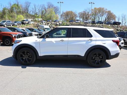 STAR WHITE MET TRI-COAT 2023 Ford Explorer ST-LINE