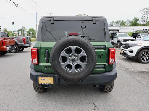 ERUPTION GREEN METALLIC 2023 Ford Bronco BIG BEND