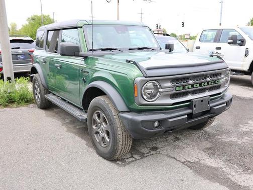 ERUPTION GREEN METALLIC 2023 Ford Bronco BIG BEND