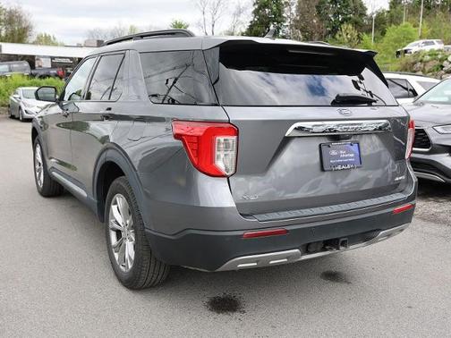 CARBONIZED GRAY METALLIC 2023 Ford Explorer XLT