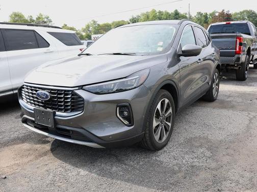 CARBONIZED GRAY METALLIC 2023 Ford Escape PLATINUM