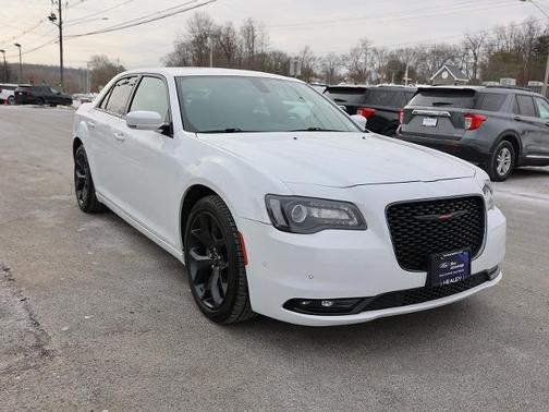 2022 Chrysler 300 S