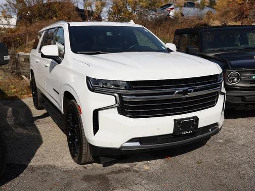 2022 Chevrolet Suburban LT