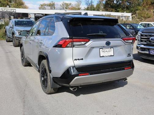 2024 Toyota RAV4 XSE