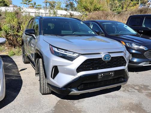 2024 Toyota RAV4 XSE