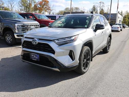 2024 Toyota RAV4 XSE