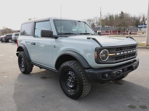 2023 Ford Bronco BLACK DIAMOND