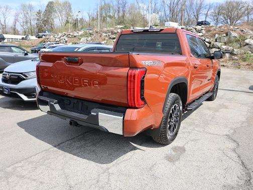 TERRA 2025 Toyota Tundra SR5