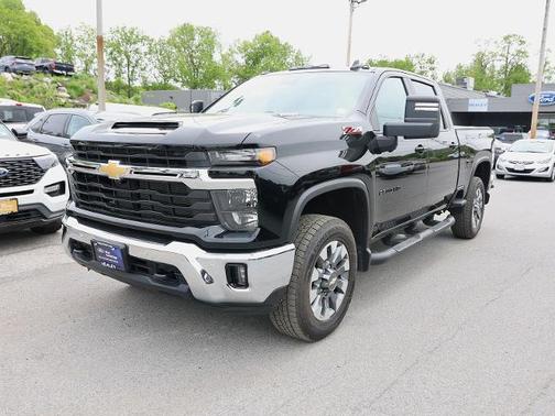 Black 2025 Chevrolet Silverado 2500 LT