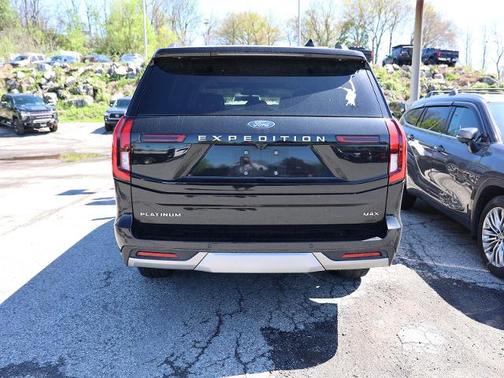 AGATE BLACK METALLIC 2025 Ford Expedition PLATINUM