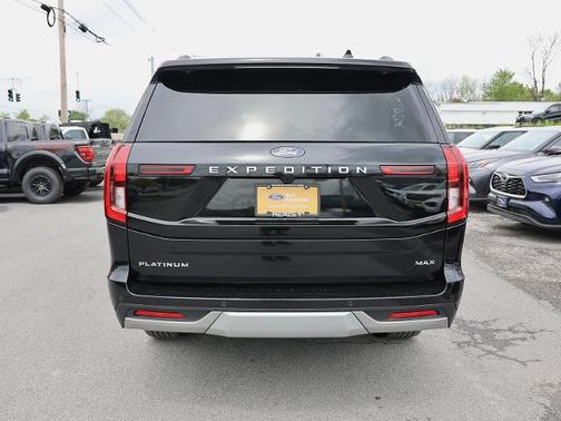 AGATE BLACK METALLIC 2025 Ford Expedition PLATINUM