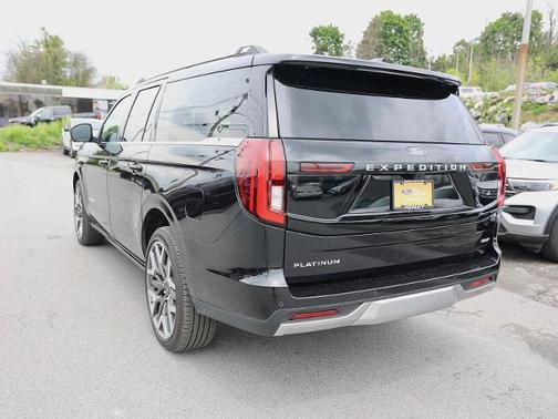AGATE BLACK METALLIC 2025 Ford Expedition PLATINUM