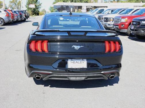 2022 Ford Mustang ECOBOOST