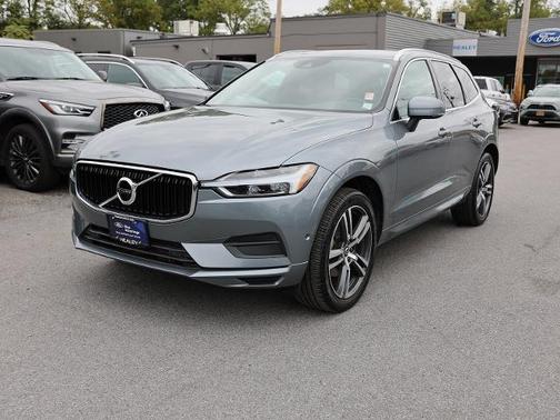 2019 Volvo XC60 T5 MOMENTUM