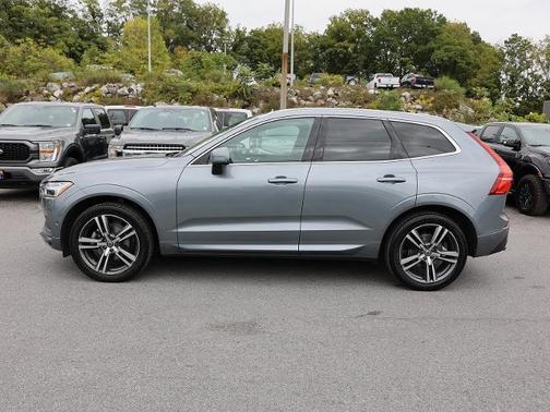 2019 Volvo XC60 T5 MOMENTUM