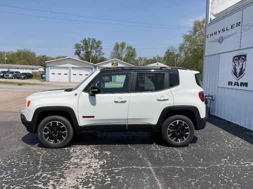 2023 Jeep Renegade Trailhawk