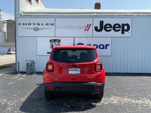 2023 Jeep Renegade Trailhawk