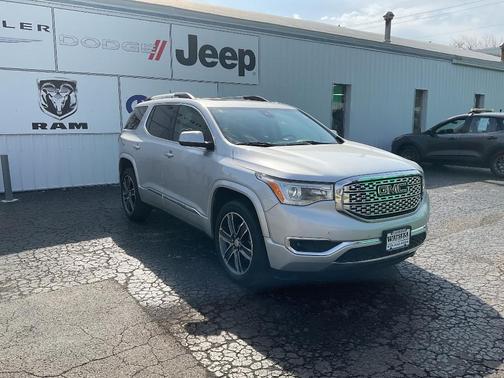 2019 GMC Acadia Denali