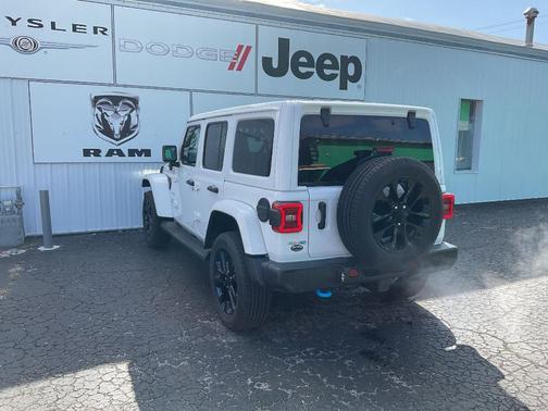 2022 Jeep Wrangler Unlimited 4xe Sahara