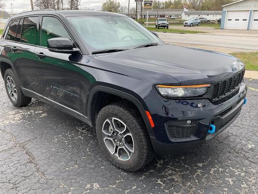 2023 Jeep Grand Cherokee 4xe Trailhawk