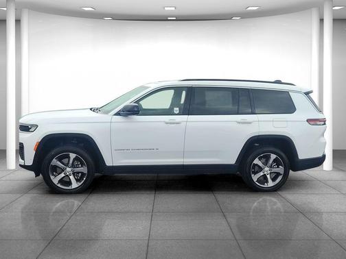 Bright White Clearcoat 2026 Jeep Grand Cherokee L Limited