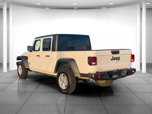 2023 Jeep Gladiator Sport S