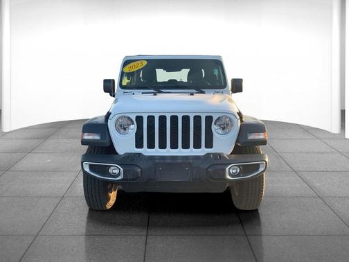 2023 Jeep Gladiator Sport S