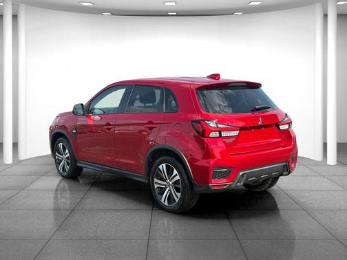 Mercury Gray Metallic 2025 Mitsubishi Outlander Sport SE