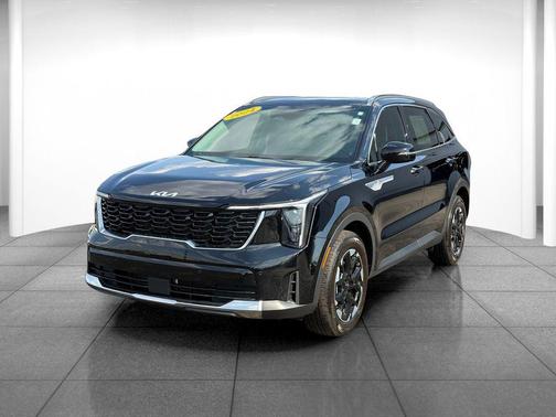 Ebony Black 2024 Kia Sorento S