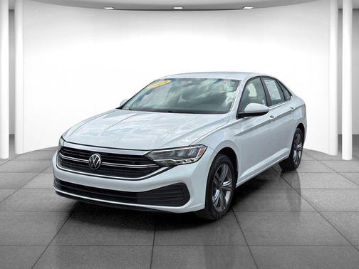 Opal White Pearl 2023 Volkswagen Jetta 1.5T SE