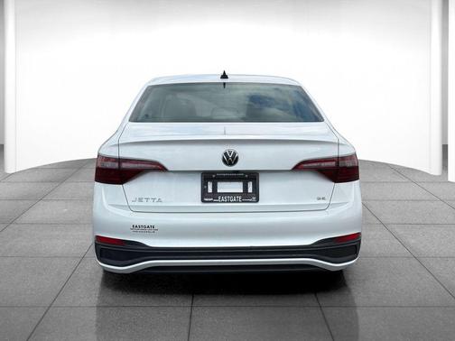 Opal White Pearl 2023 Volkswagen Jetta 1.5T SE