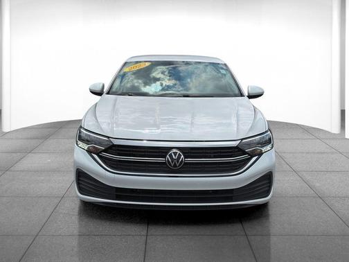 Opal White Pearl 2023 Volkswagen Jetta 1.5T SE