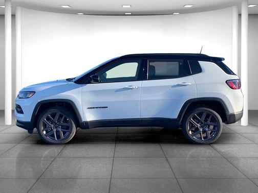 Bright White Clearcoat 2026 Jeep Compass Limited
