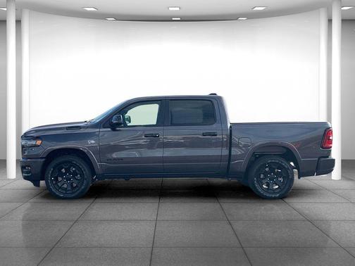 Granite Crystal Metallic Clearcoat 2026 RAM 1500 Big Horn/Lone Star
