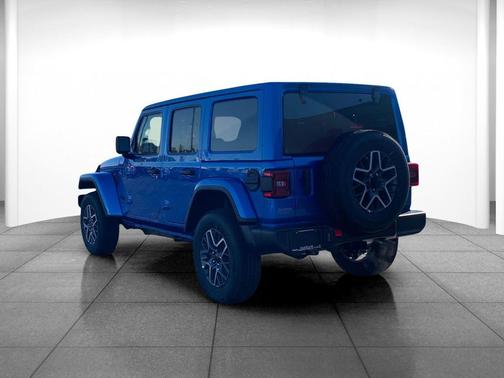2026 Jeep Wrangler 4-Door Sahara 4x4
