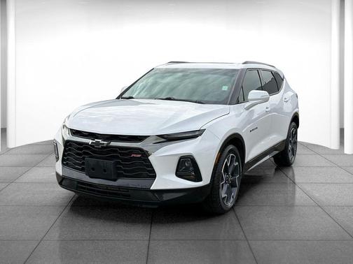 Iridescent Pearl Tricoat 2021 Chevrolet Blazer RS